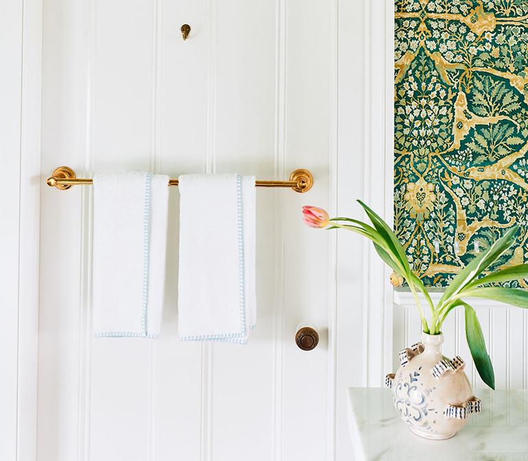 Stitched Edge Hand Towels (pair)